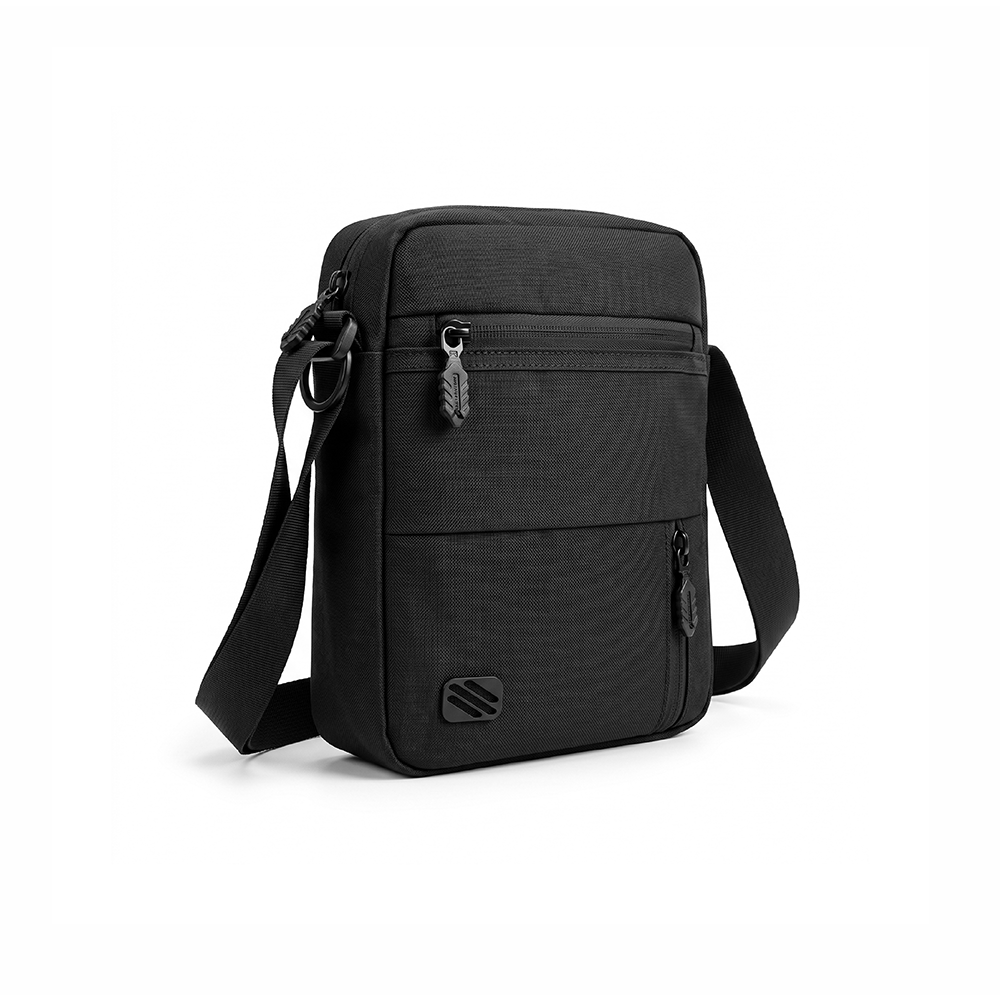 Course Sling Bag in Black